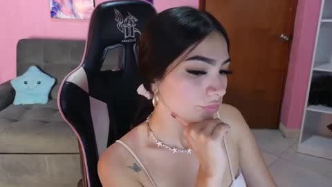 keeiity_moon online show from March 2026 08:59:02 PM