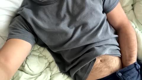 keepquietj online show from November 2025 06:03:02 PM