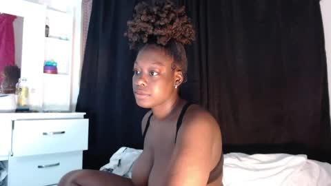 Keili online show from January 2025 06:52:01 PM