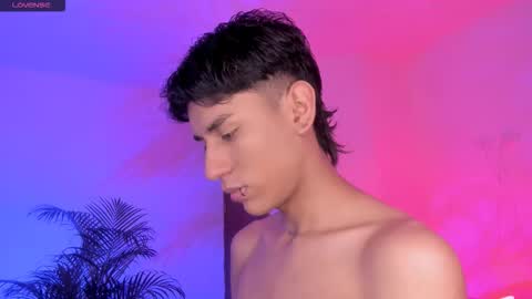 Alejandro Gonzalez online show from October 2025 07:53:02 AM