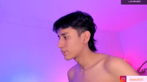 Alejandro Gonzalez online show from November 2025 03:20:02 AM