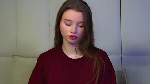 Keira online show from April 2026 06:13:02 PM
