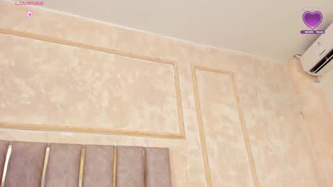 keirahartz online show from February 2025 06:40:01 AM