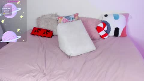 Keisy  online show from December 2024 01:55:02 PM