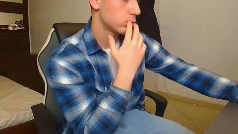 Snapshot of kellenwest chatting on January 2026 05:10:02 AM KellenWest online show from January 2026 05:10:02 AM