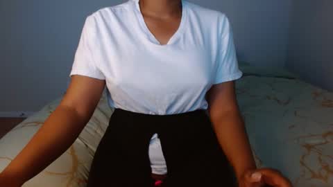 Kellie online show from January 2025 09:33:01 PM