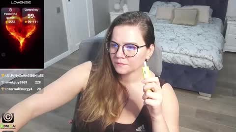 Snapshot of kellielowie chatting on February 2025 02:49:01 PM kellielowie online show from February 2025 02:49:01 PM