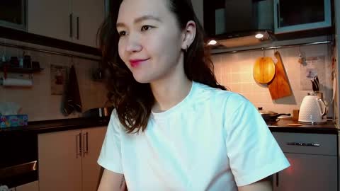 Kelly online show from March 2025 09:03:01 PM