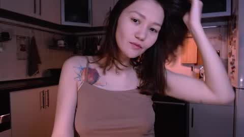 Kelly online show from November 2025 05:53:02 AM