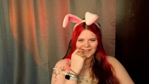 Snapshot of kellyfiery chatting on June 2026 08:28:01 AM Kellyfiery online show from June 2026 08:28:01 AM
