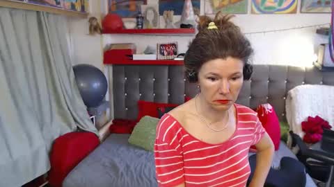 kelly online show from April 2026 11:15:02 AM