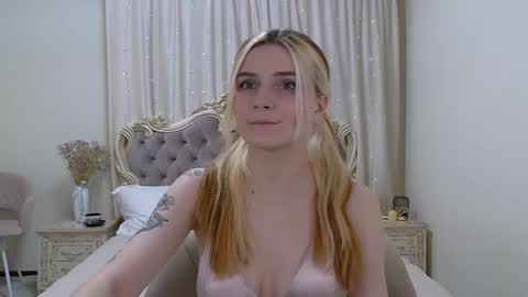 Kelly Stoneys online show from January 2025 06:13:01 AM