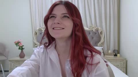 Kelly Stoneys online show from October 2025 07:07:02 AM