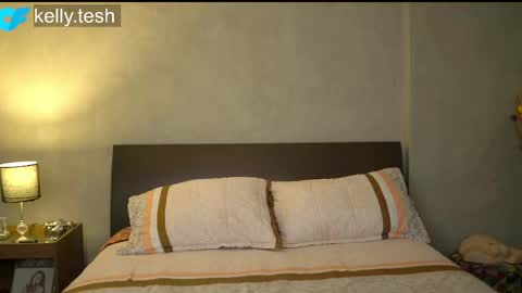 Kelly online show from April 2026 04:01:01 AM