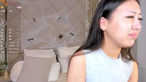 kellyy_bern online show from November 2025 01:19:02 AM