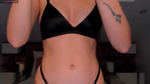 Snapshot of kelsi_di chatting on November 2025 06:08:02 AM kelsi_di online show from November 2025 06:08:02 AM