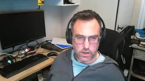 kelvin06133 online show from February 2025 09:28:01 PM