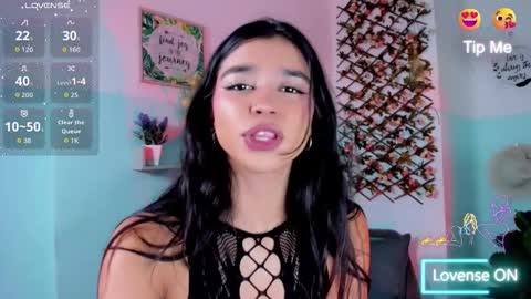 Carolina  online show from September 2025 02:54:01 PM