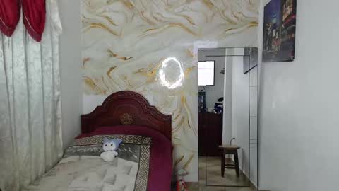 kendall  online show from March 2025 11:56:02 PM