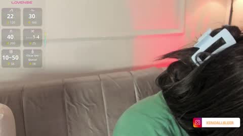 kendallbleer online show from December 2025 11:41:02 AM