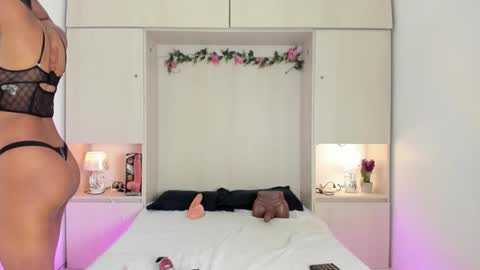 Kendal online show from December 2025 11:41:02 AM