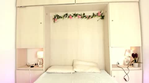 Kendal online show from March 2026 11:57:01 AM