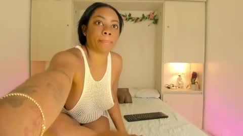 Kendal online show from April 2026 12:14:02 PM