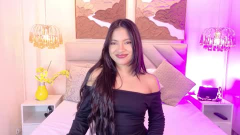 Kendal online show from December 2025 02:08:02 AM