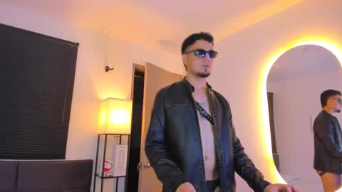 kendel_dimitri online show from April 2026 06:19:01 AM