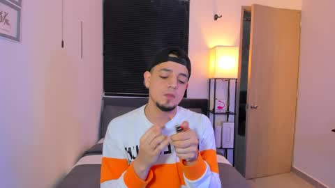 kendel_dimitri online show from April 2026 05:30:01 AM