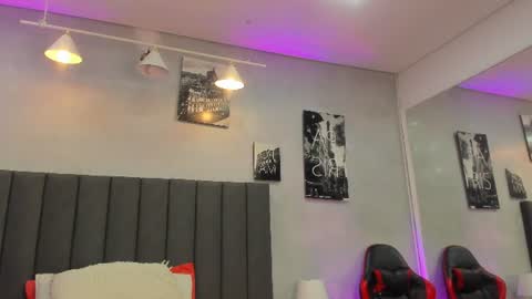 Snapshot of kendra_london chatting on June 2026 11:19:05 AM Kendra London online show from June 2026 11:19:05 AM