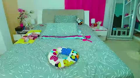 Snapshot of kendra_love31 chatting on February 2026 05:58:02 AM kendra_love31 online show from February 2026 05:58:02 AM