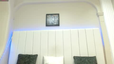 kendra_lux1 online show from January 2026 01:17:02 PM