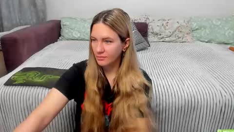 Kendra online show from October 2025 01:26:01 AM