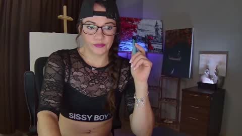 Kendra online show from September 2025 03:19:01 AM