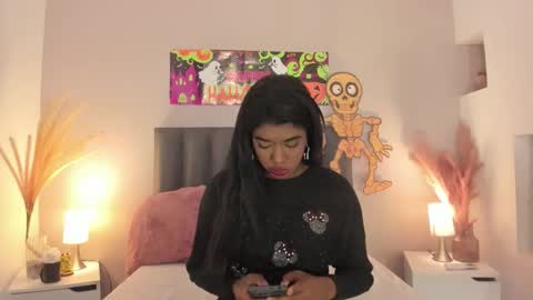 kendrachavez_ online show from October 2025 03:17:02 AM