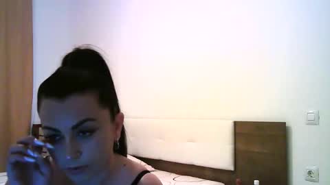 Snapshot of kendrarouses chatting on April 2026 04:45:01 PM Kendra online show from April 2026 04:45:01 PM
