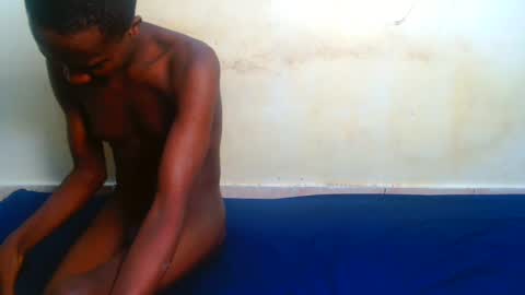 Snapshot of kenia_couples chatting on February 2025 02:05:02 AM Nelian and Emma online show from February 2025 02:05:02 AM