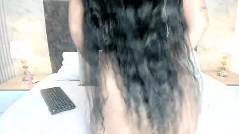 keniathompsonx online show from February 2025 05:30:01 PM