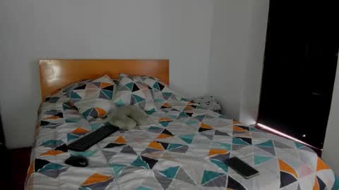 Kenia online show from February 2026 07:32:02 PM