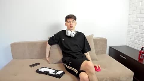 kennedy max online show from June 2026 01:32:02 PM