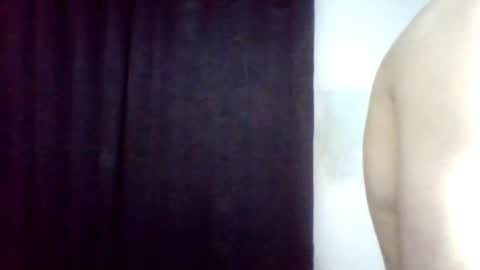 Snapshot of kennerfox77 chatting on June 2026 07:01:02 AM Kennfox777 online show from June 2026 07:01:02 AM