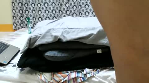 jeanny online show from October 2025 04:22:01 AM