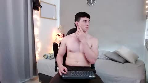 Santiago online show from December 2025 05:23:01 AM