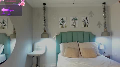 kentha_mitchells online show from February 2025 09:51:02 AM