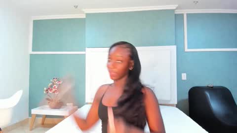 kentha_mitchells online show from September 2025 10:53:02 AM