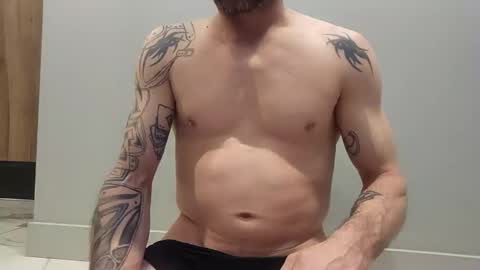 Snapshot of kenw34 chatting on February 2025 07:34:01 PM kenw34 online show from February 2025 07:34:01 PM