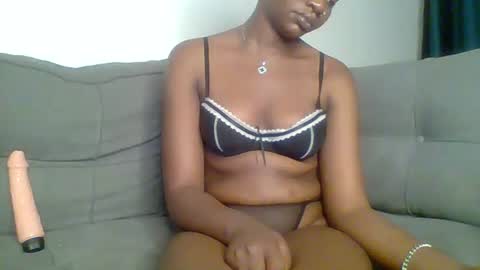 Snapshot of kenyan_lioness chatting on October 2025 12:11:01 AM kinky perv online show from October 2025 12:11:01 AM