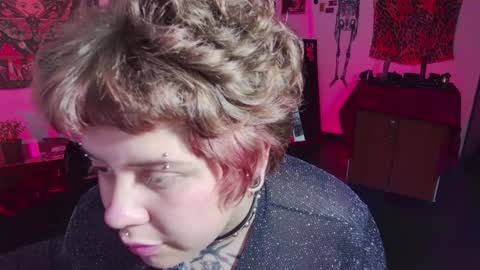 Kenzie online show from April 2026 01:12:02 AM