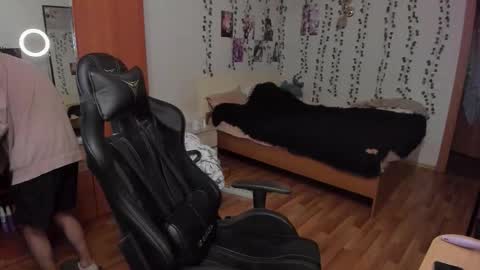 Looking for a moderator I PVT IS OPEN online show from November 2025 11:11:01 AM